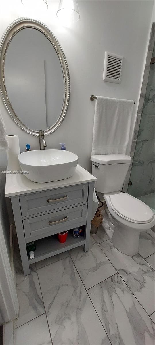 18921 W Oakmont Dr, Hialeah FL 33015 — 17