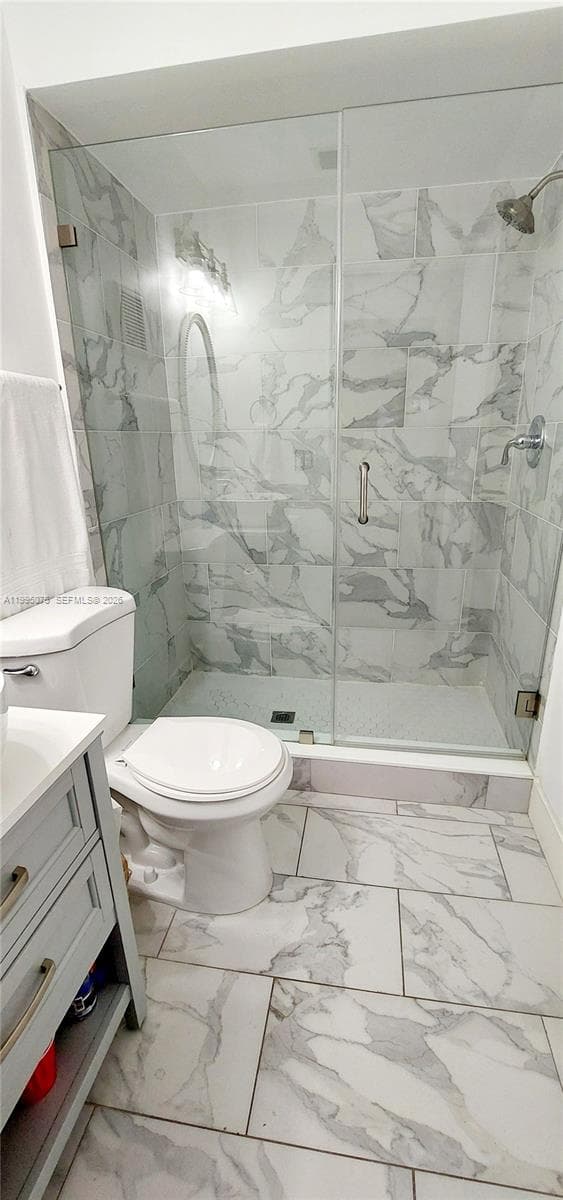 18921 W Oakmont Dr, Hialeah FL 33015 — 16