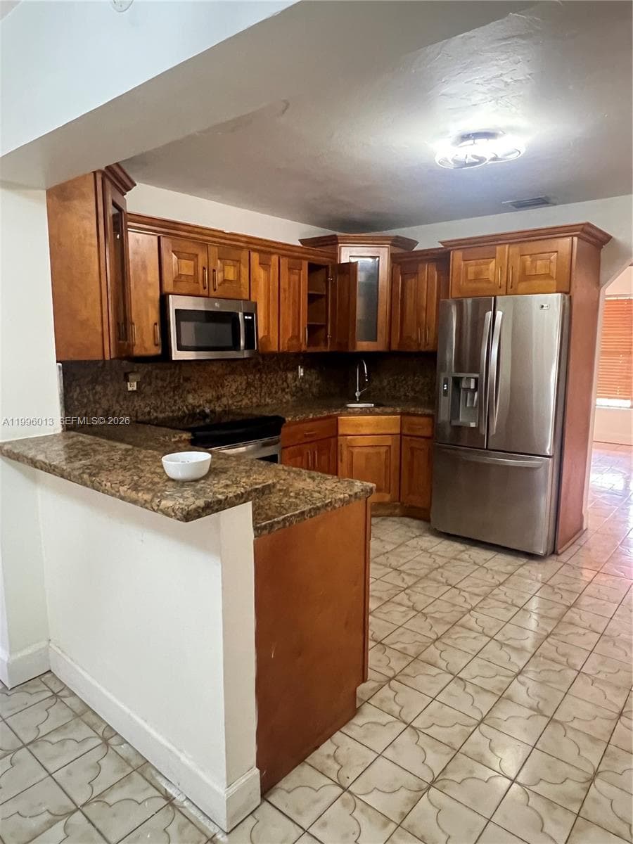 341 Aladdin St, Opa-Locka FL 33054 — 2