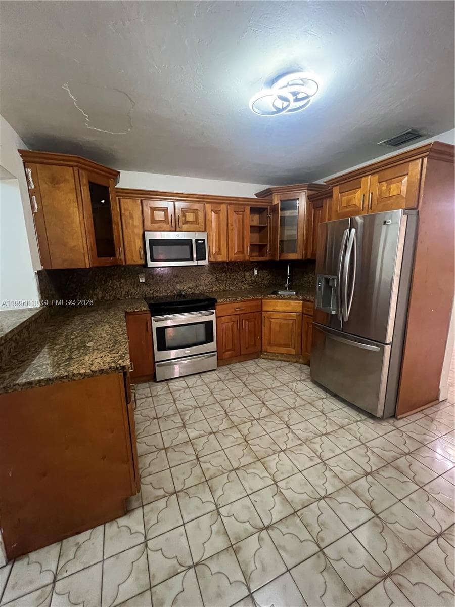 341 Aladdin St, Opa-Locka FL 33054 — 3