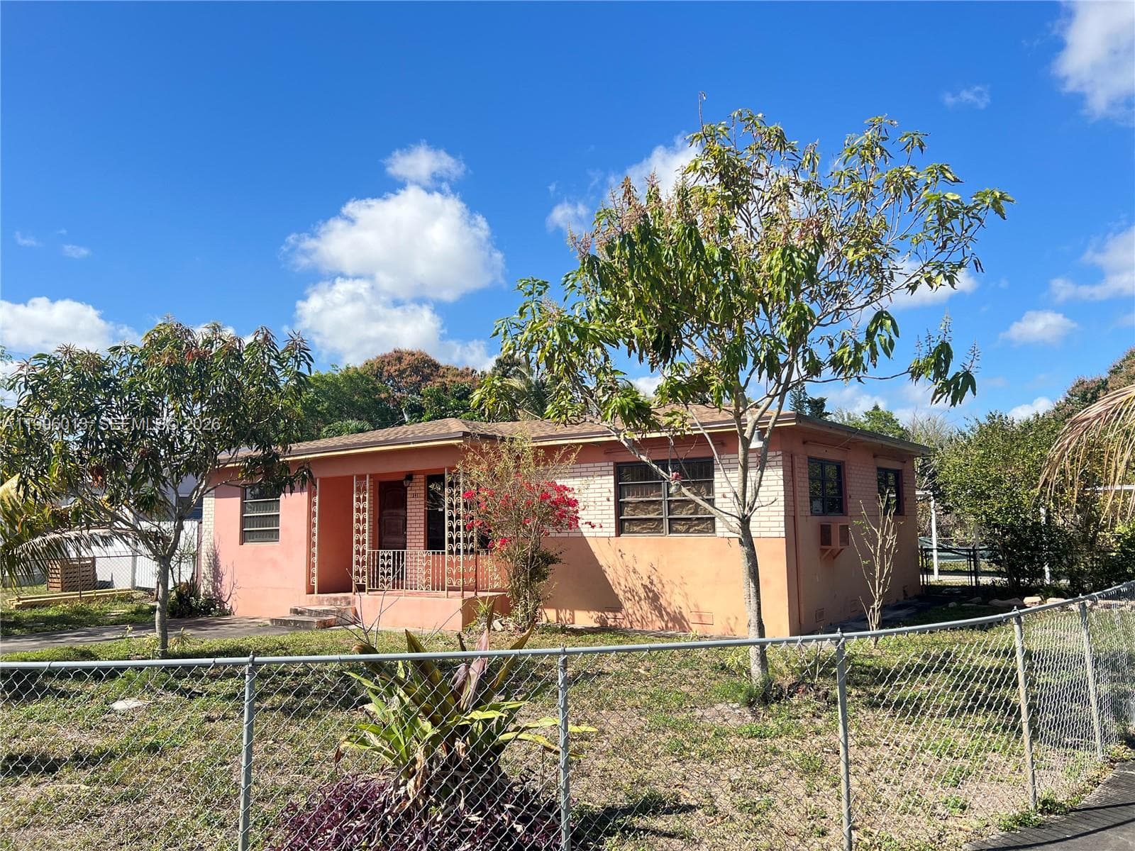 341 Aladdin St, Opa-Locka FL 33054 — 11