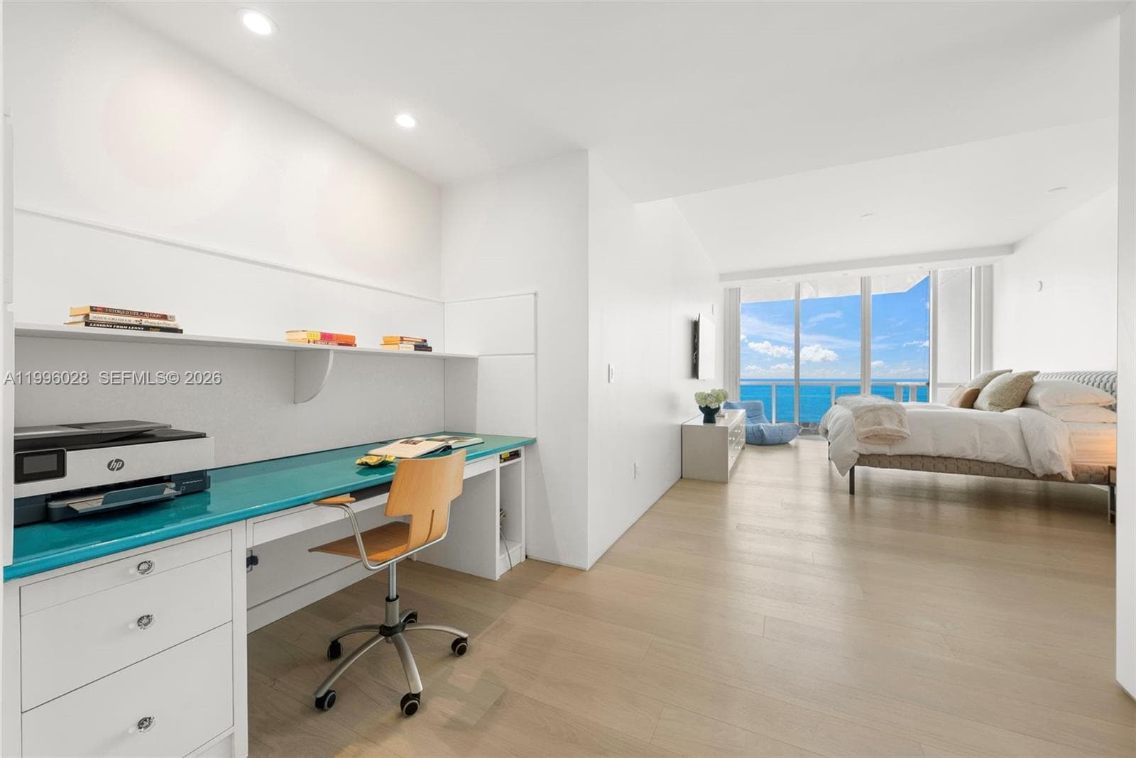 100 S Pointe Dr, Miami Beach FL 33139 — 27