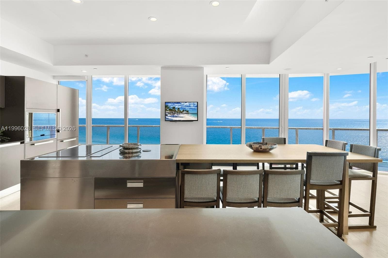 100 S Pointe Dr, Miami Beach FL 33139 — 7