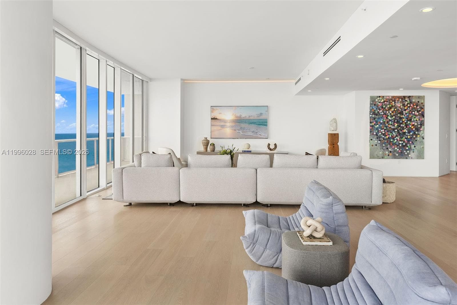 100 S Pointe Dr, Miami Beach FL 33139 — 14