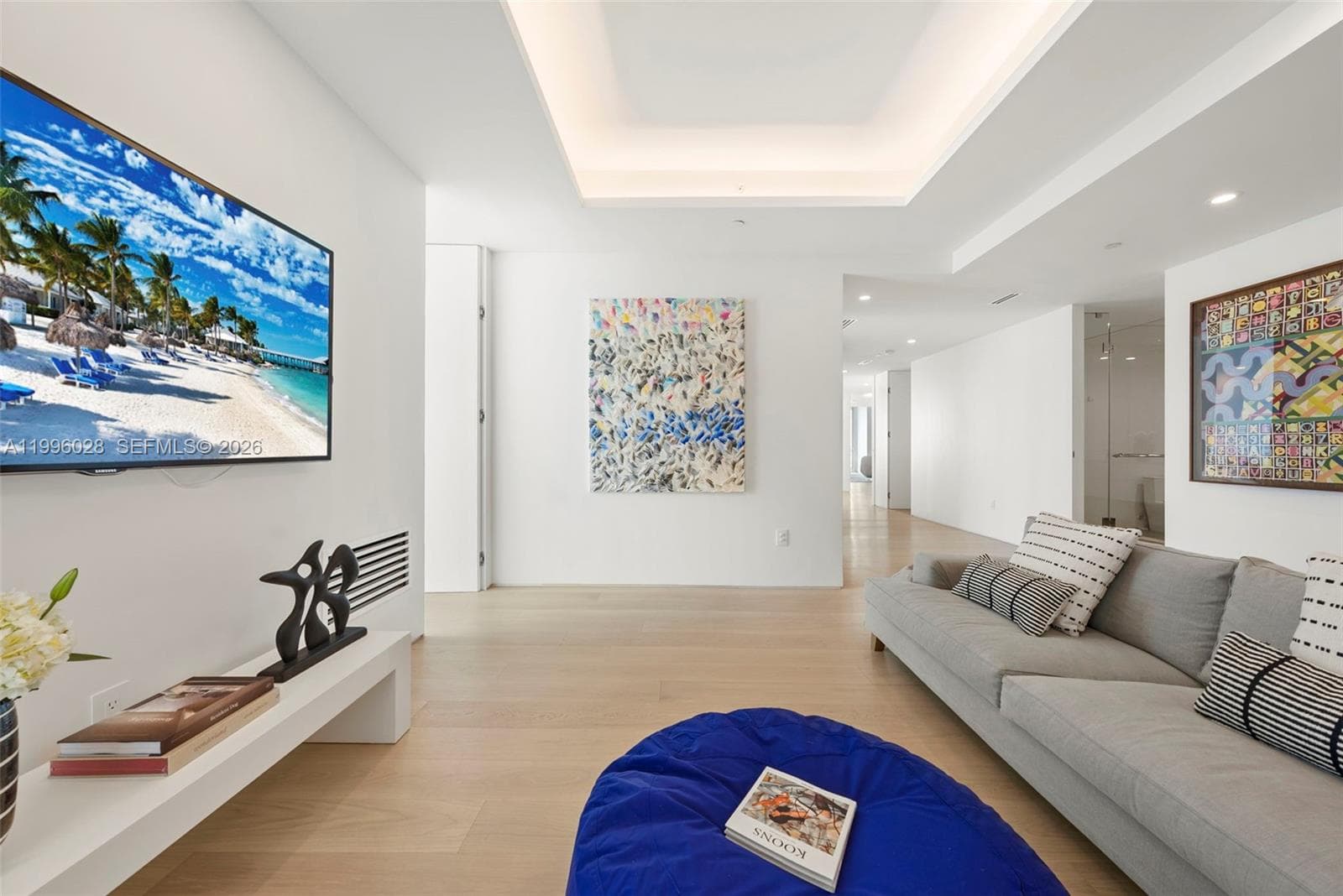 100 S Pointe Dr, Miami Beach FL 33139 — 35
