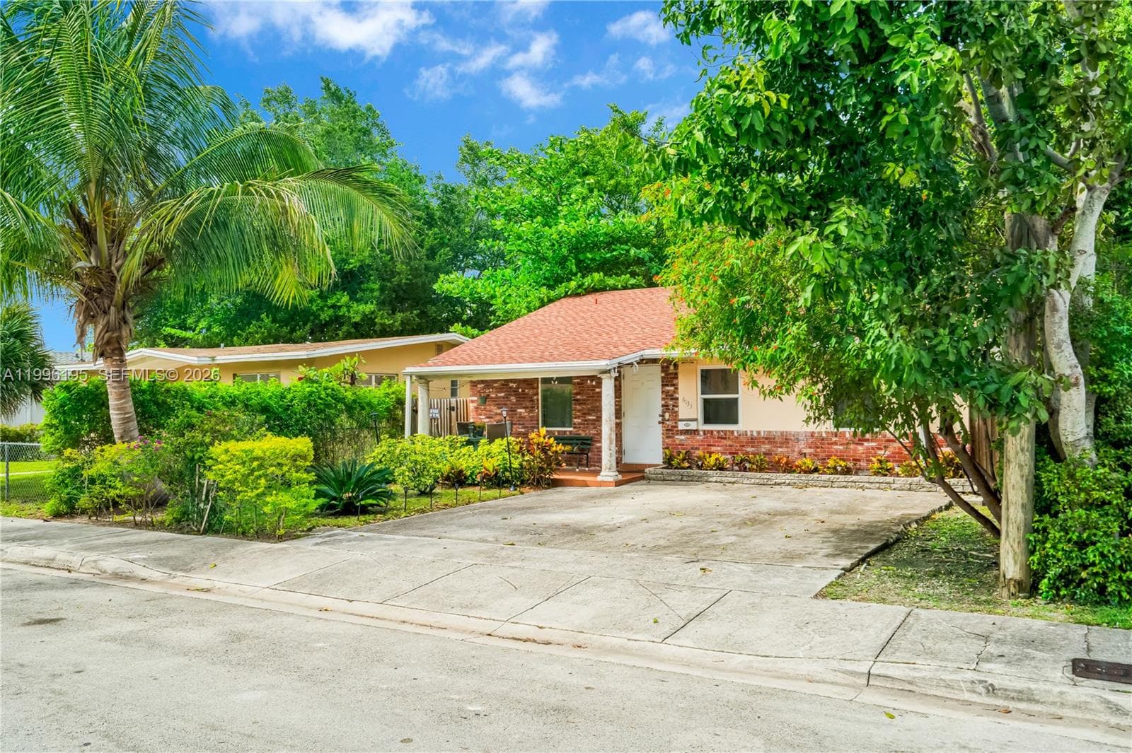 6133 SW 62nd Ter, South Miami FL 33143 — 3