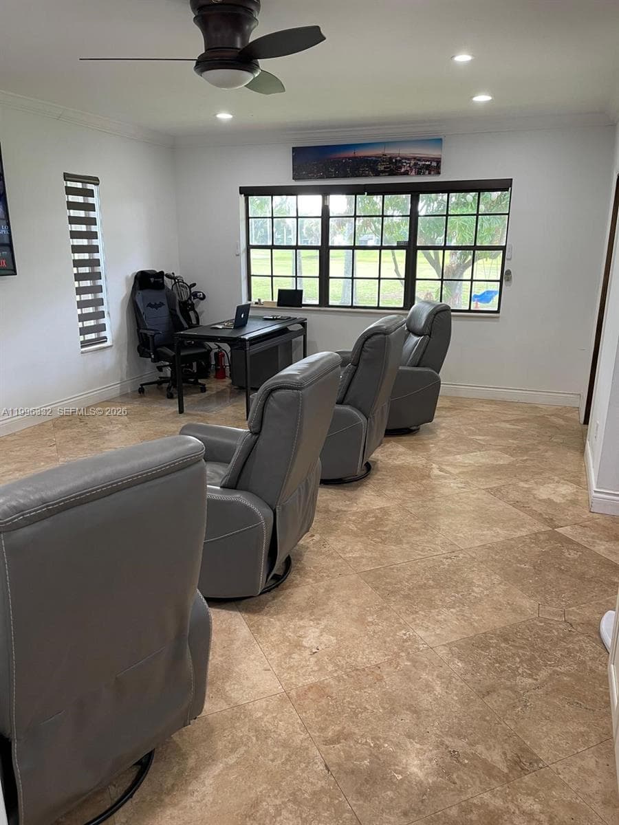 19265 E Saint Andrews Dr, Hialeah FL 33015 — 38