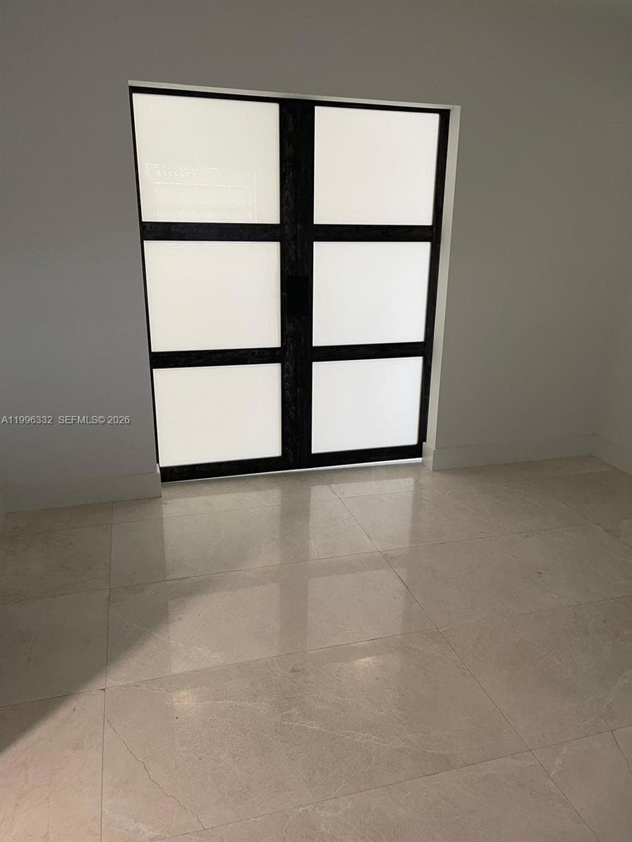 19265 E Saint Andrews Dr, Hialeah FL 33015 — 58