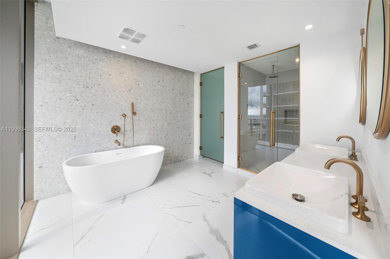 2678 Tigertail Ave # 2006, Coconut Grove FL 33133 — 23