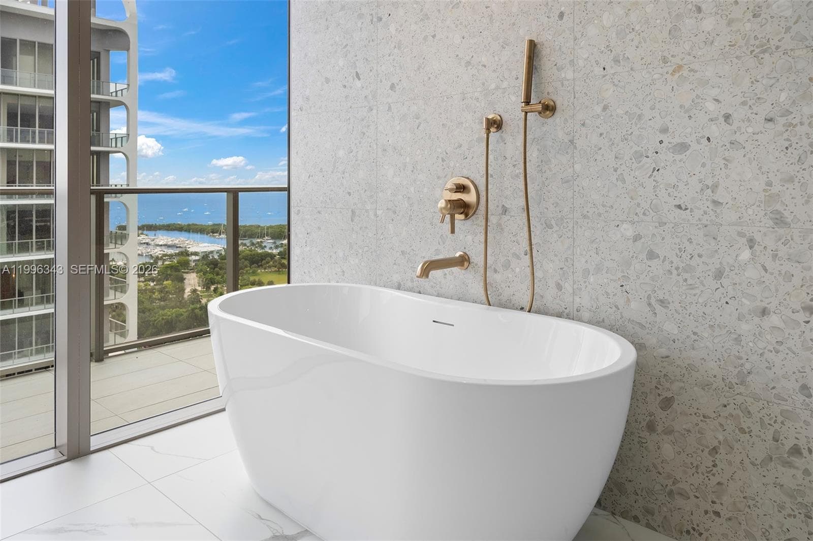 2678 Tigertail Ave # 2006, Coconut Grove FL 33133 — 25