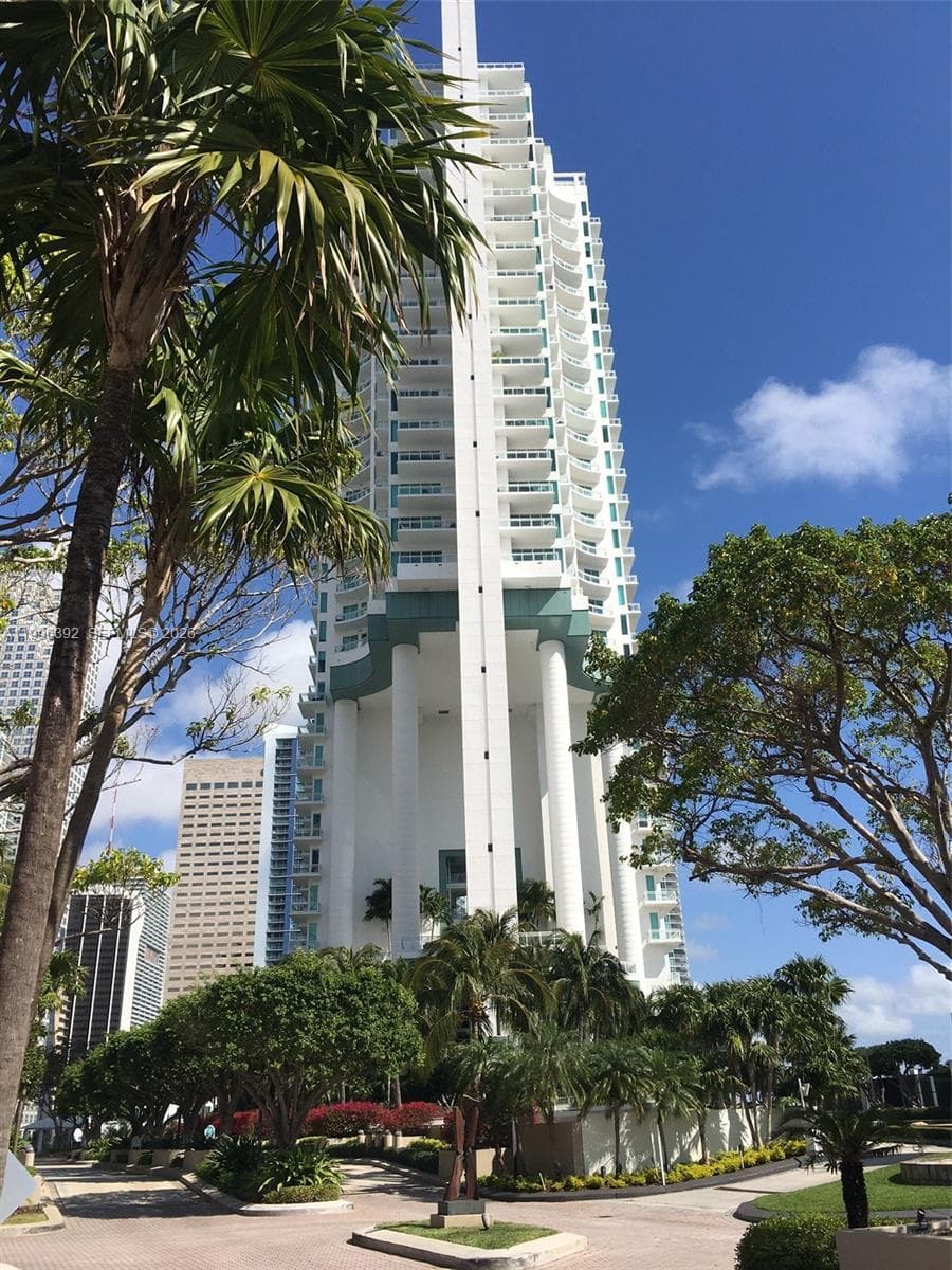 900 Brickell Key Blvd, Miami FL 33131 — 41