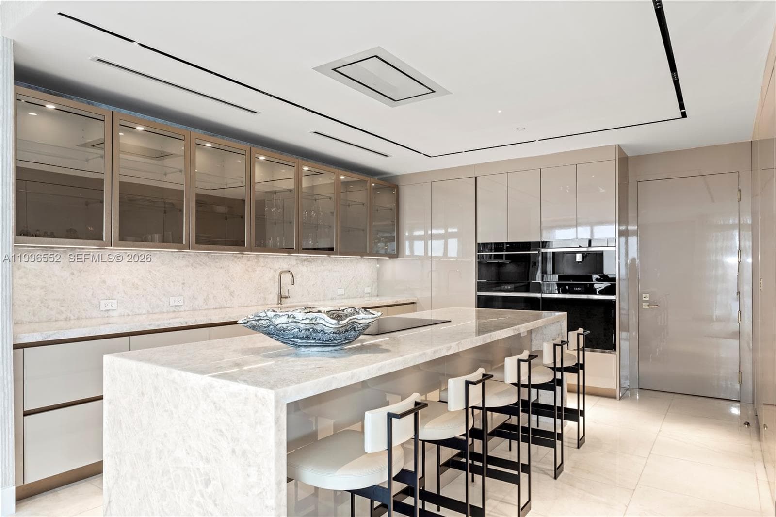 1425 Brickell Ave, Miami FL 33131 — 6