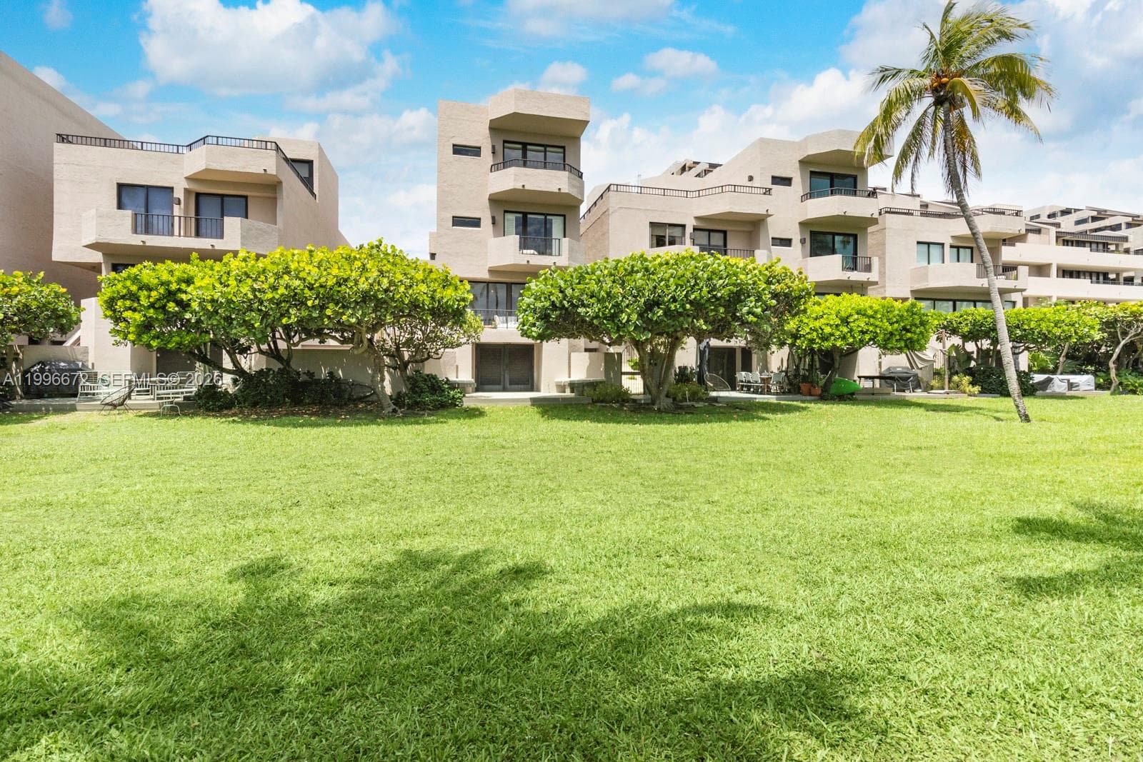 201 Crandon Blvd # 174, Key Biscayne FL 33149 — 64