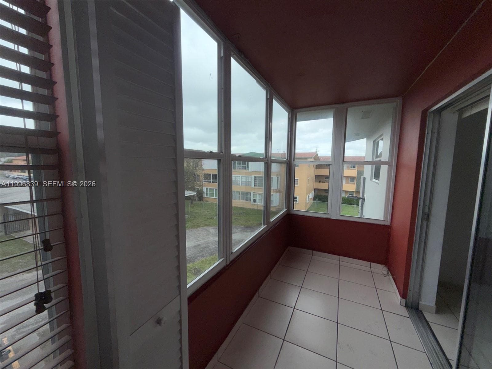 120 Royal Palm Rd # 301, Hialeah Gardens FL 33016 — 27
