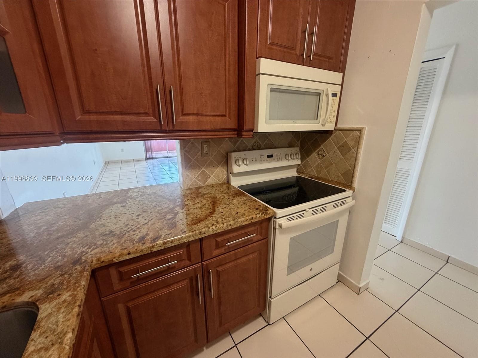 120 Royal Palm Rd # 301, Hialeah Gardens FL 33016 — 10