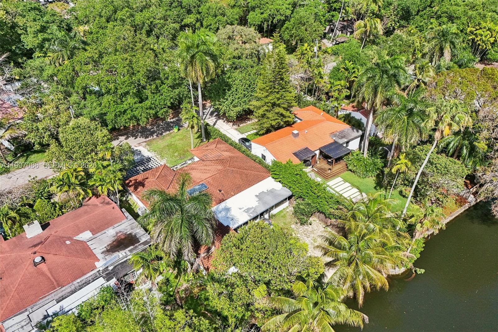 314 NE 85th St, El Portal FL 33138 — 72