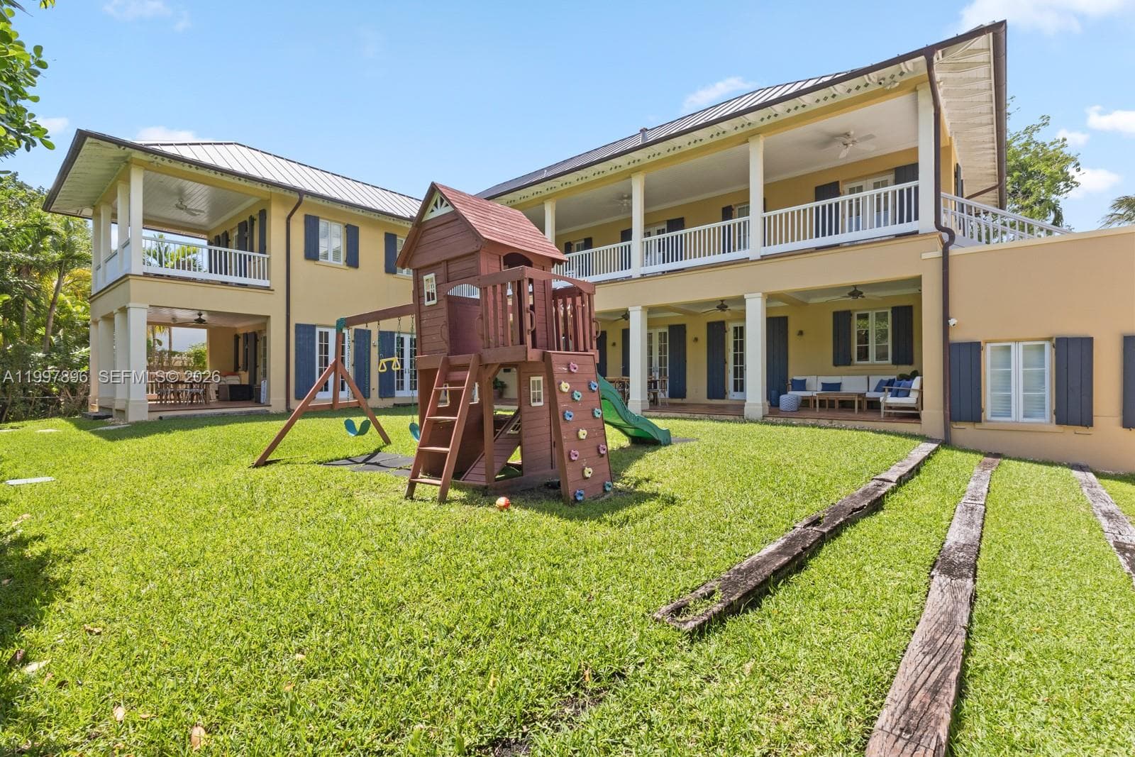 685 Harbor Ln, Key Biscayne FL 33149 — 3