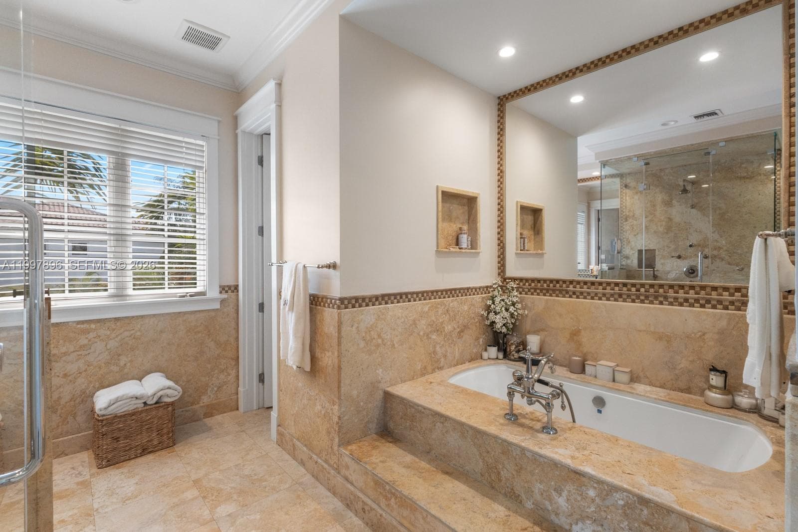 685 Harbor Ln, Key Biscayne FL 33149 — 28