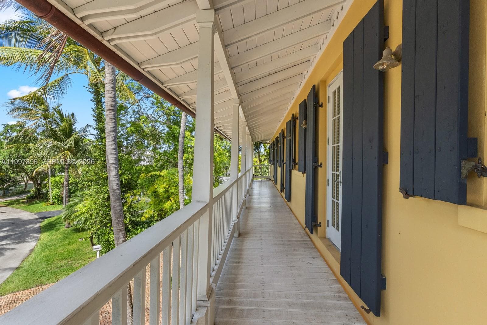 685 Harbor Ln, Key Biscayne FL 33149 — 38