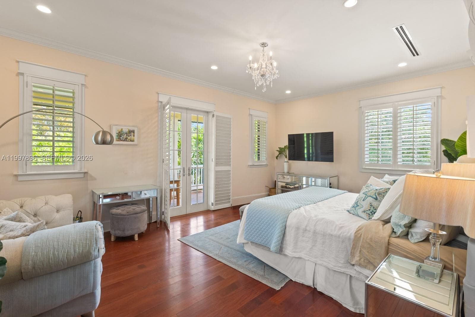 685 Harbor Ln, Key Biscayne FL 33149 — 25