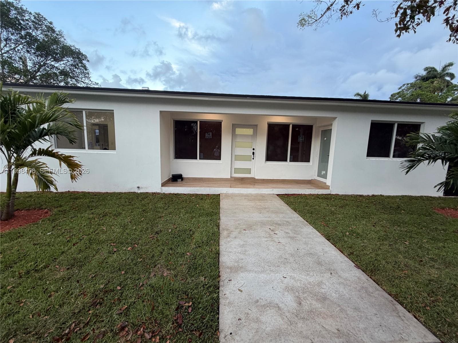 596 Ragan Dr, Miami Springs FL 33166 — 2