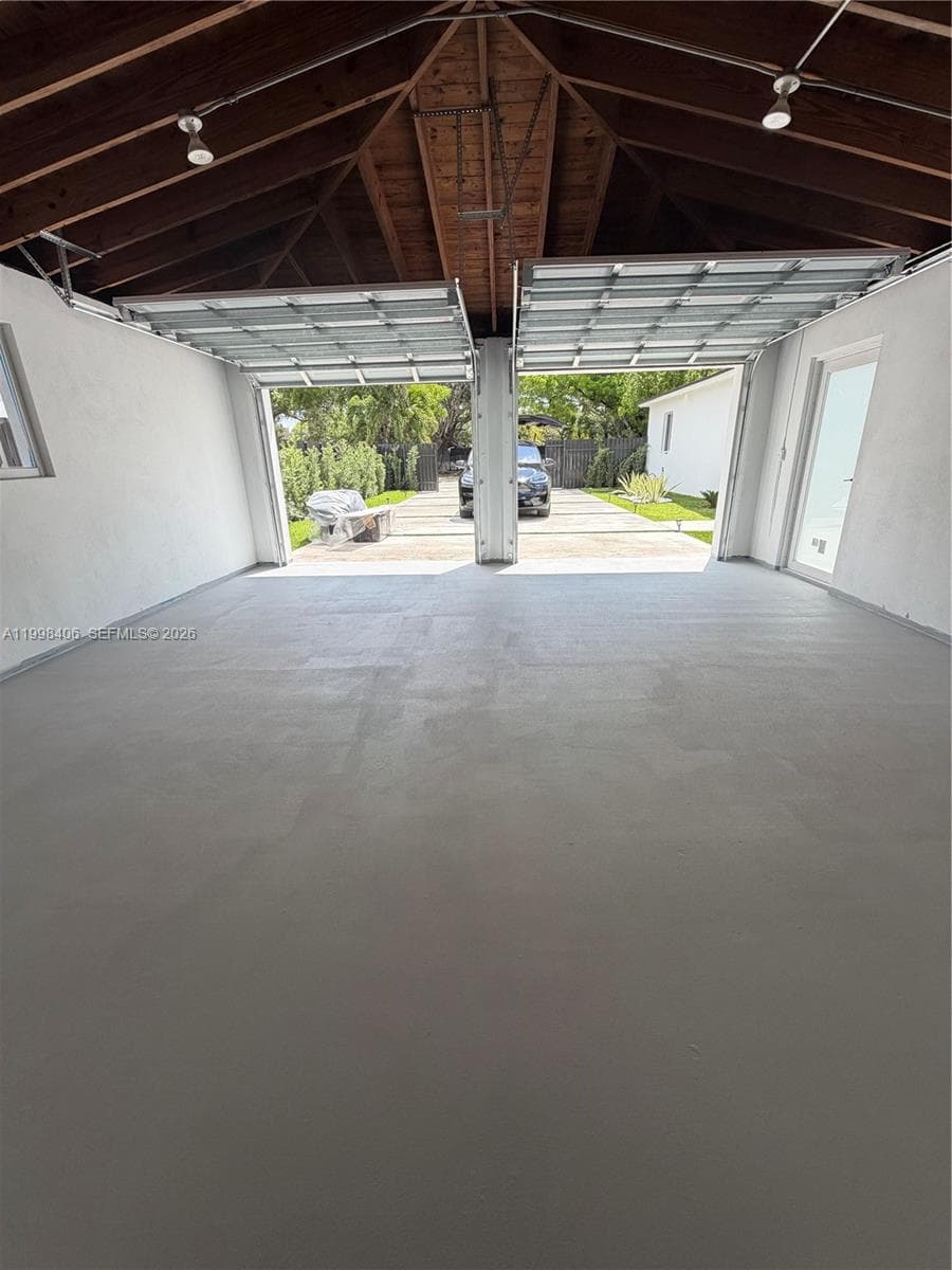 596 Ragan Dr, Miami Springs FL 33166 — 28