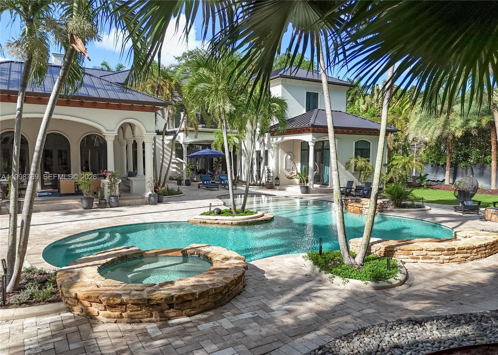 6350 SW 107th St, Pinecrest FL 33156 — 82