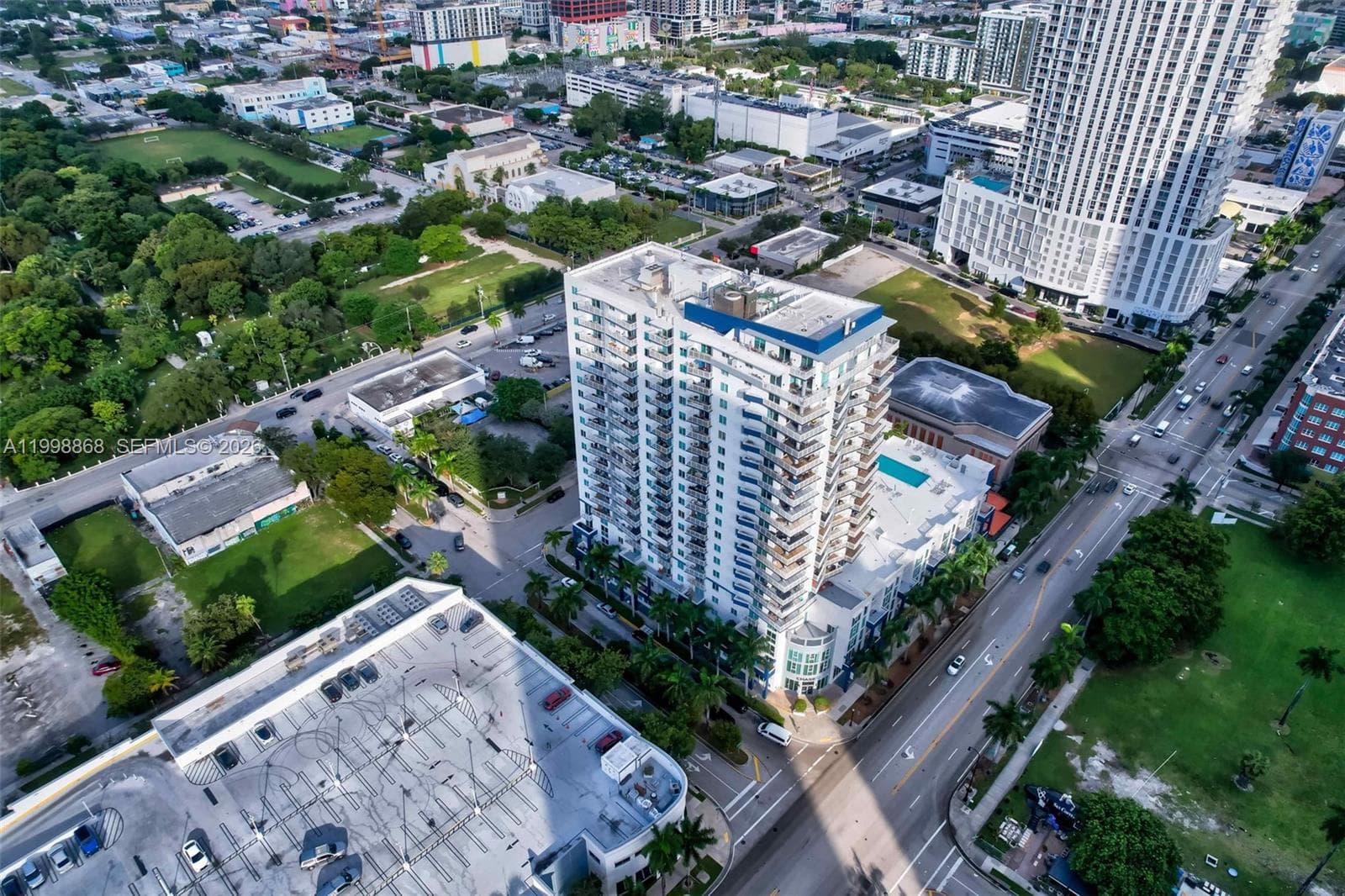 275 NE 18th St, Miami FL 33132 — 25