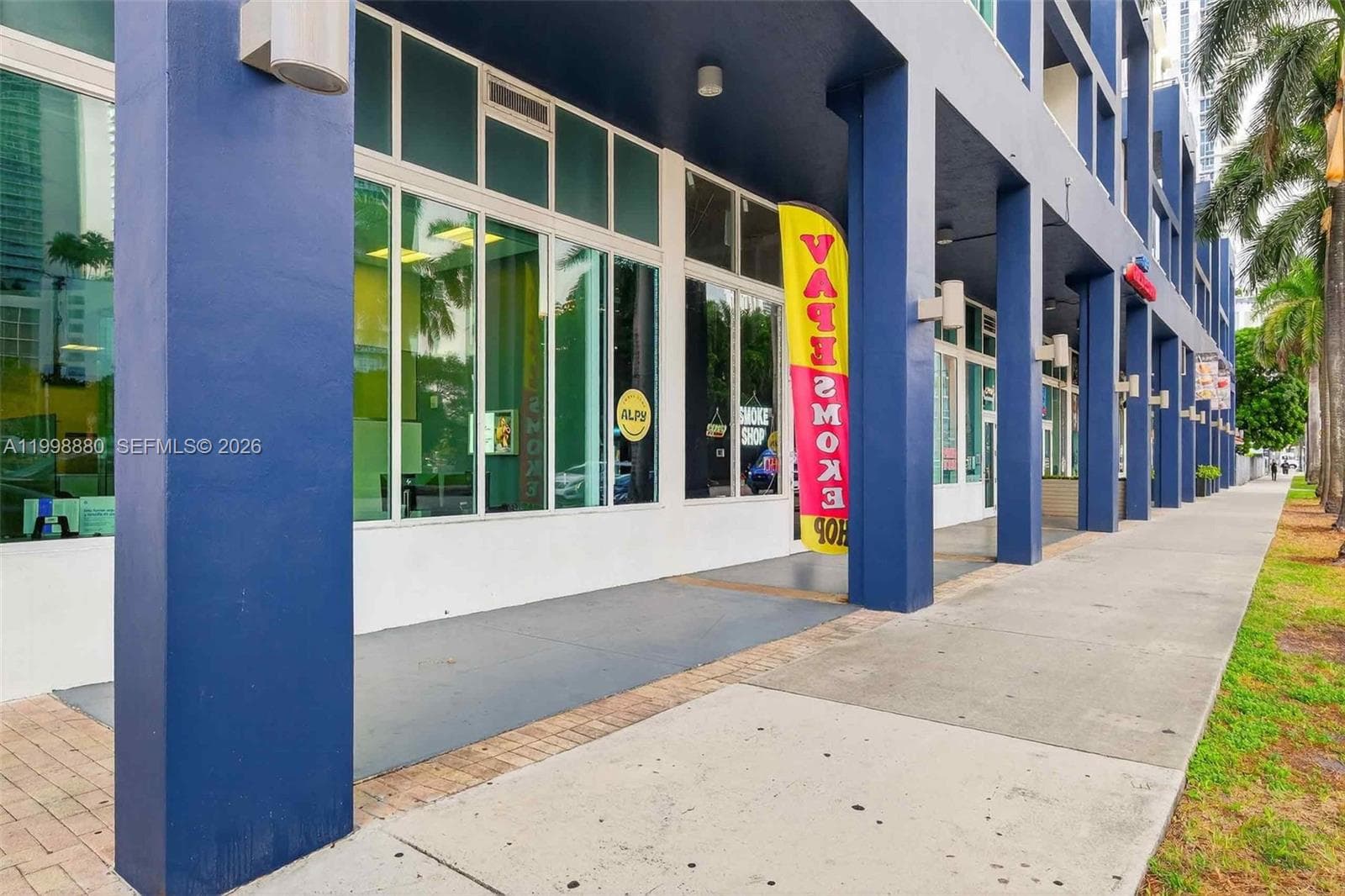 275 NE 18th St # 1, Miami FL 33132 — 17