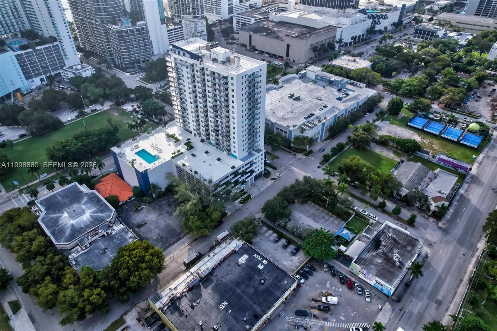 275 NE 18th St # 1, Miami FL 33132 — 22