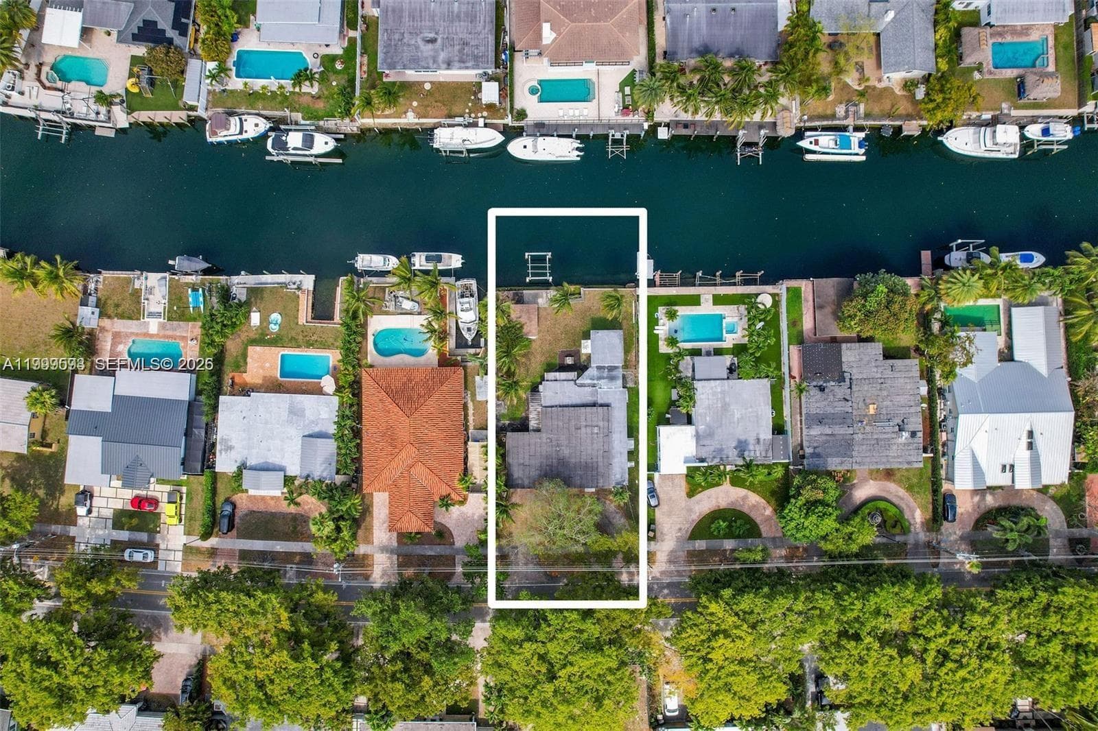 1925 Keystone Blvd, North Miami FL 33181 — 13