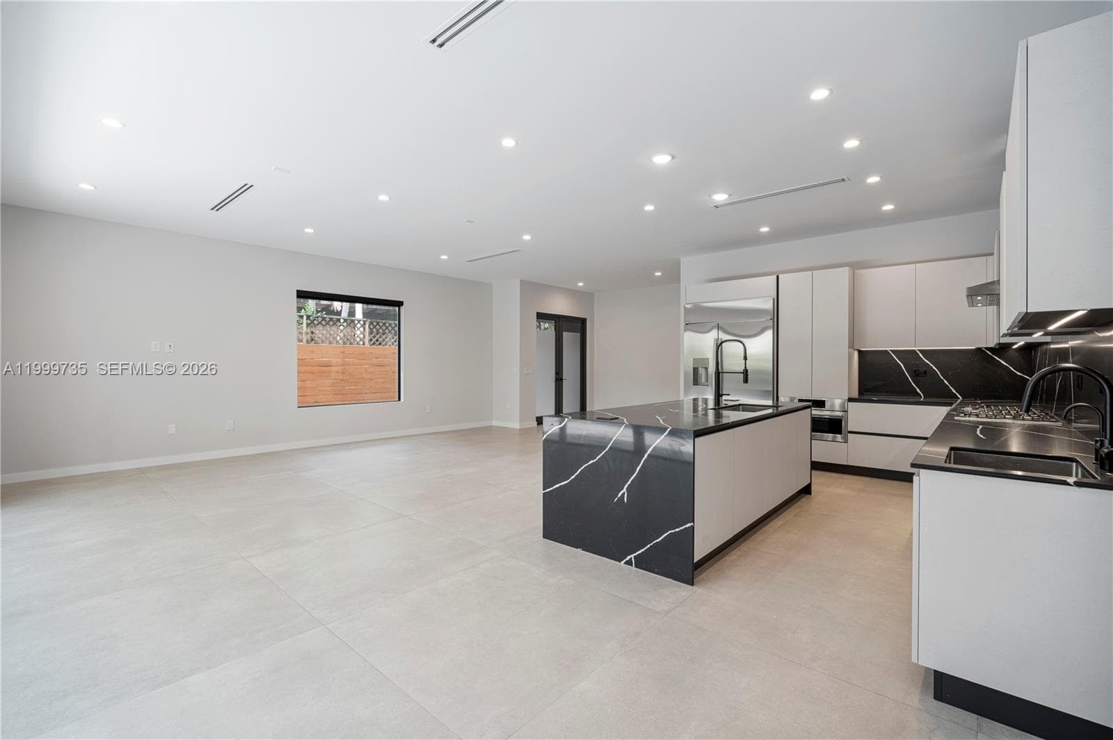 2960 W Trade Av, Coconut Grove FL 33133 — 11