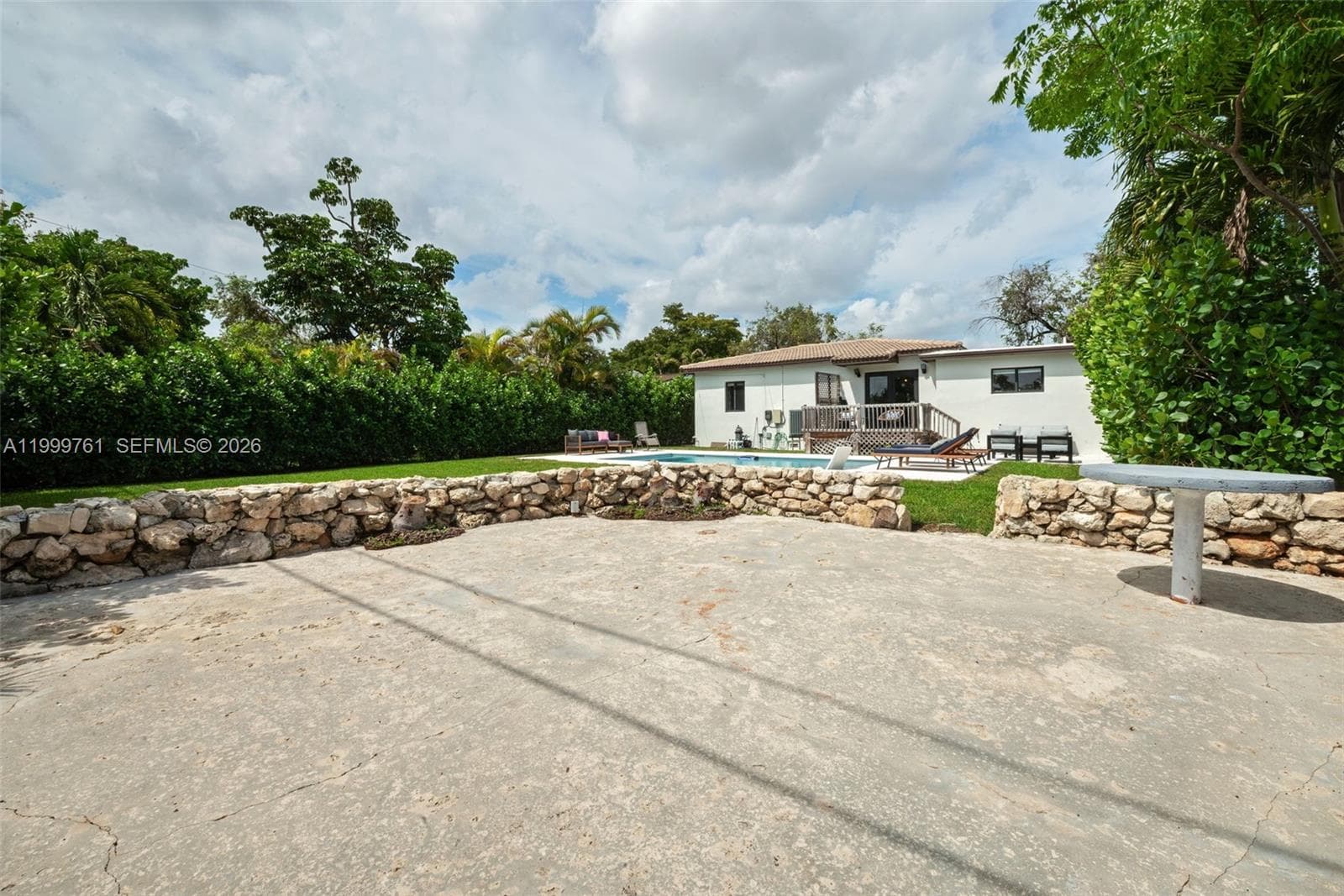 281 Pocatella St, Miami Springs FL 33166 — 30