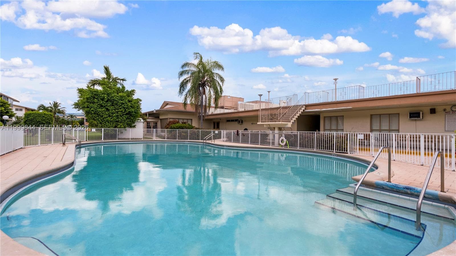 16900 NE 14th Ave # 204, Miami FL 33162 — 1