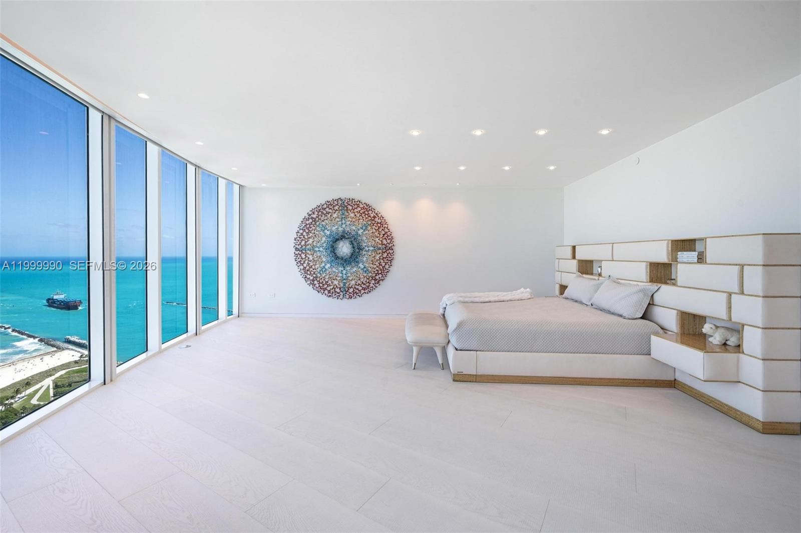 300 S Pointe Dr # 5, Miami Beach FL 33139 — 4
