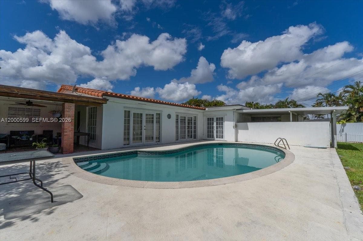 8197 W 14th Ct, Hialeah FL 33014 — 3