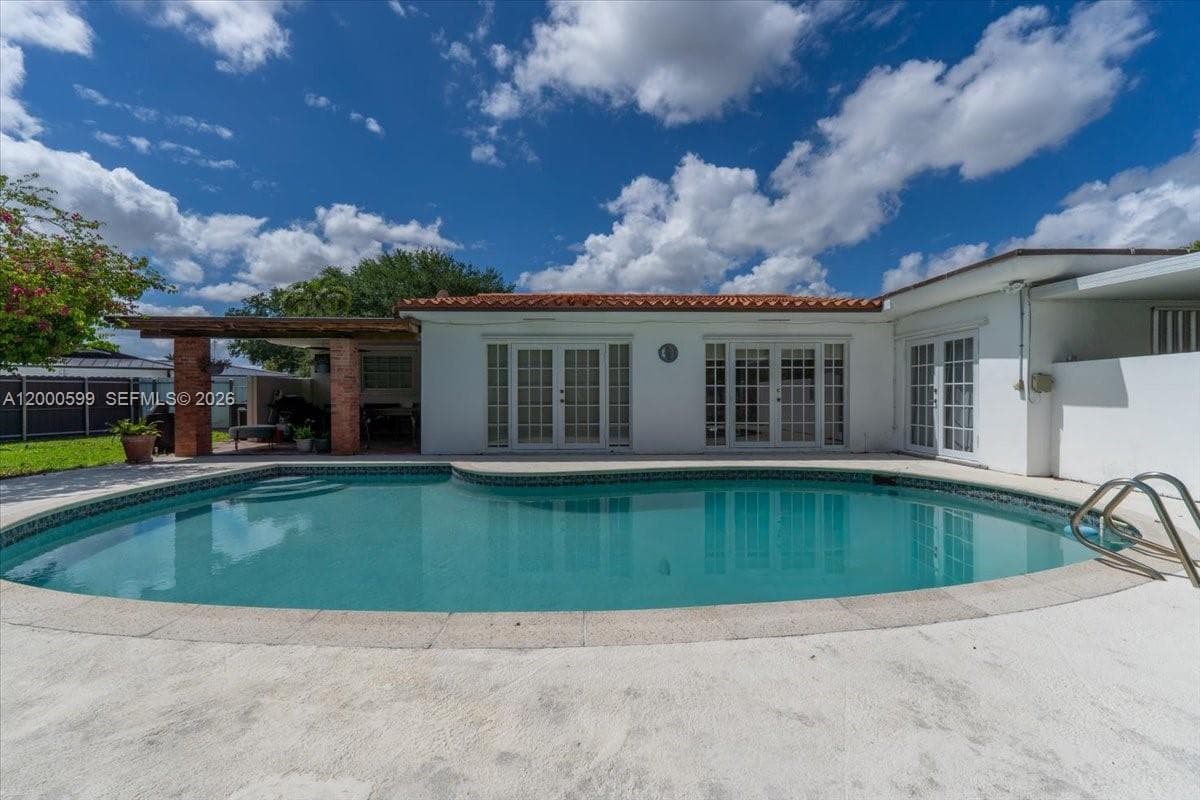 8197 W 14th Ct, Hialeah FL 33014 — 1