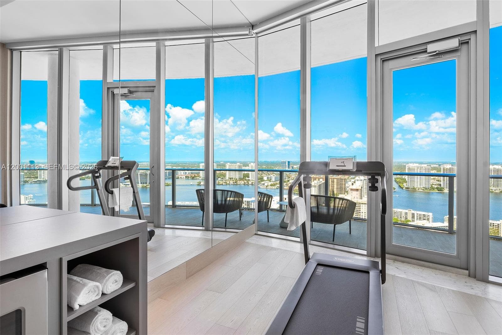 17475 Collins Ave, Sunny Isles Beach FL 33160 — 54