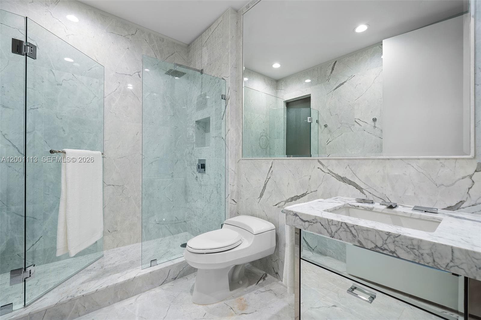 17475 Collins Ave, Sunny Isles Beach FL 33160 — 48