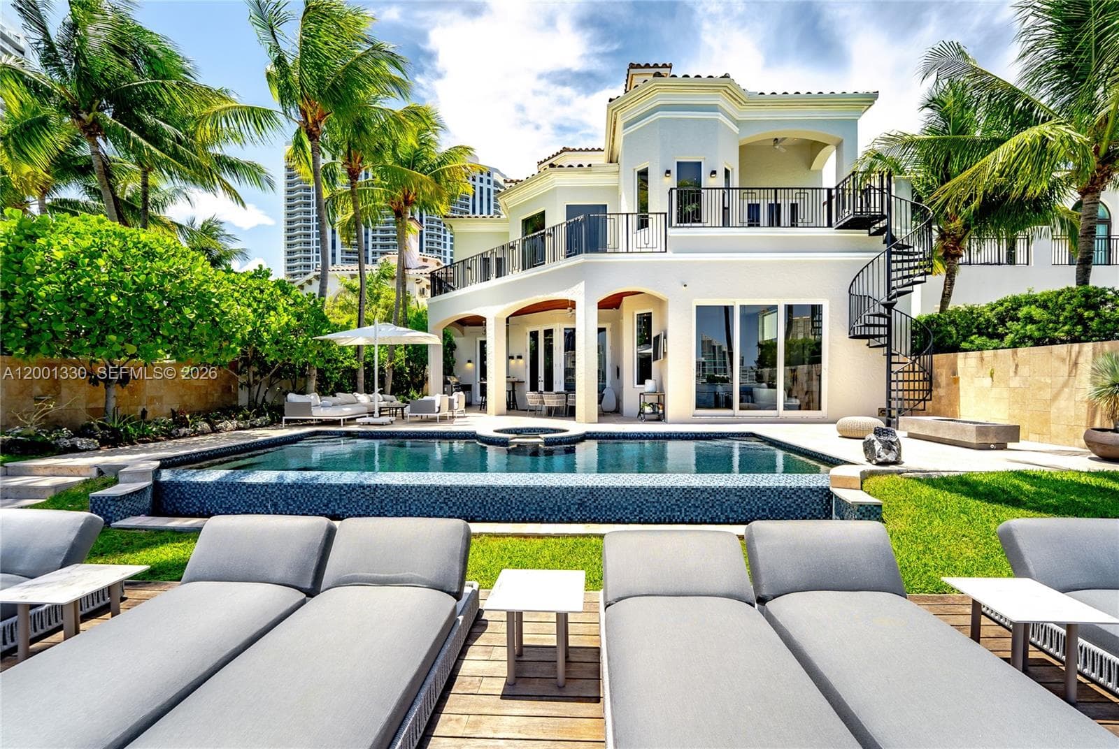 3916 Island Estates Dr, Aventura FL 33160 — 34