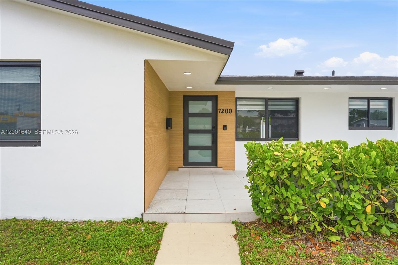7200 W 12th Ave, Hialeah FL 33014 — 15