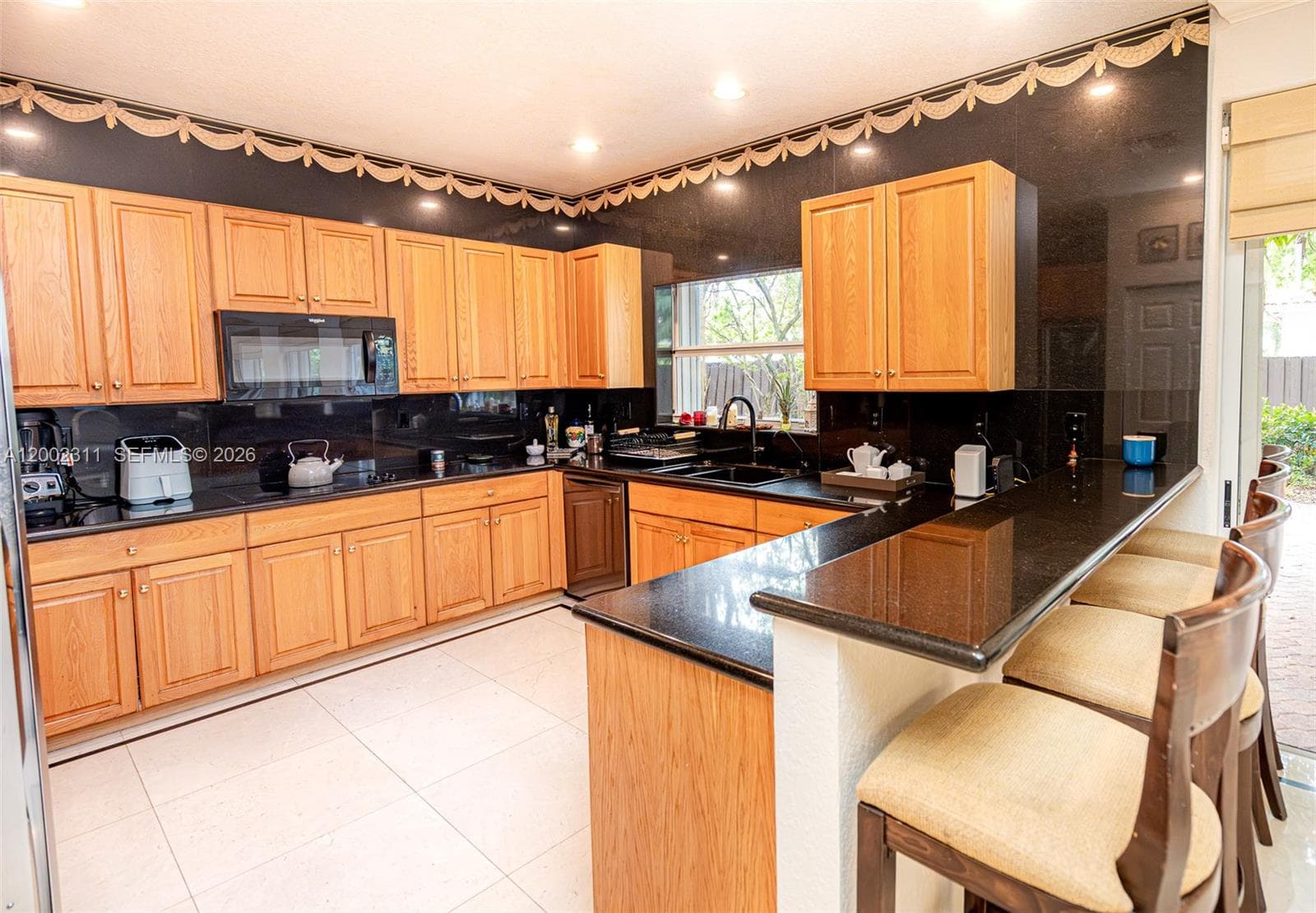 6772 NW 111th Ave, Doral FL 33178 — 7