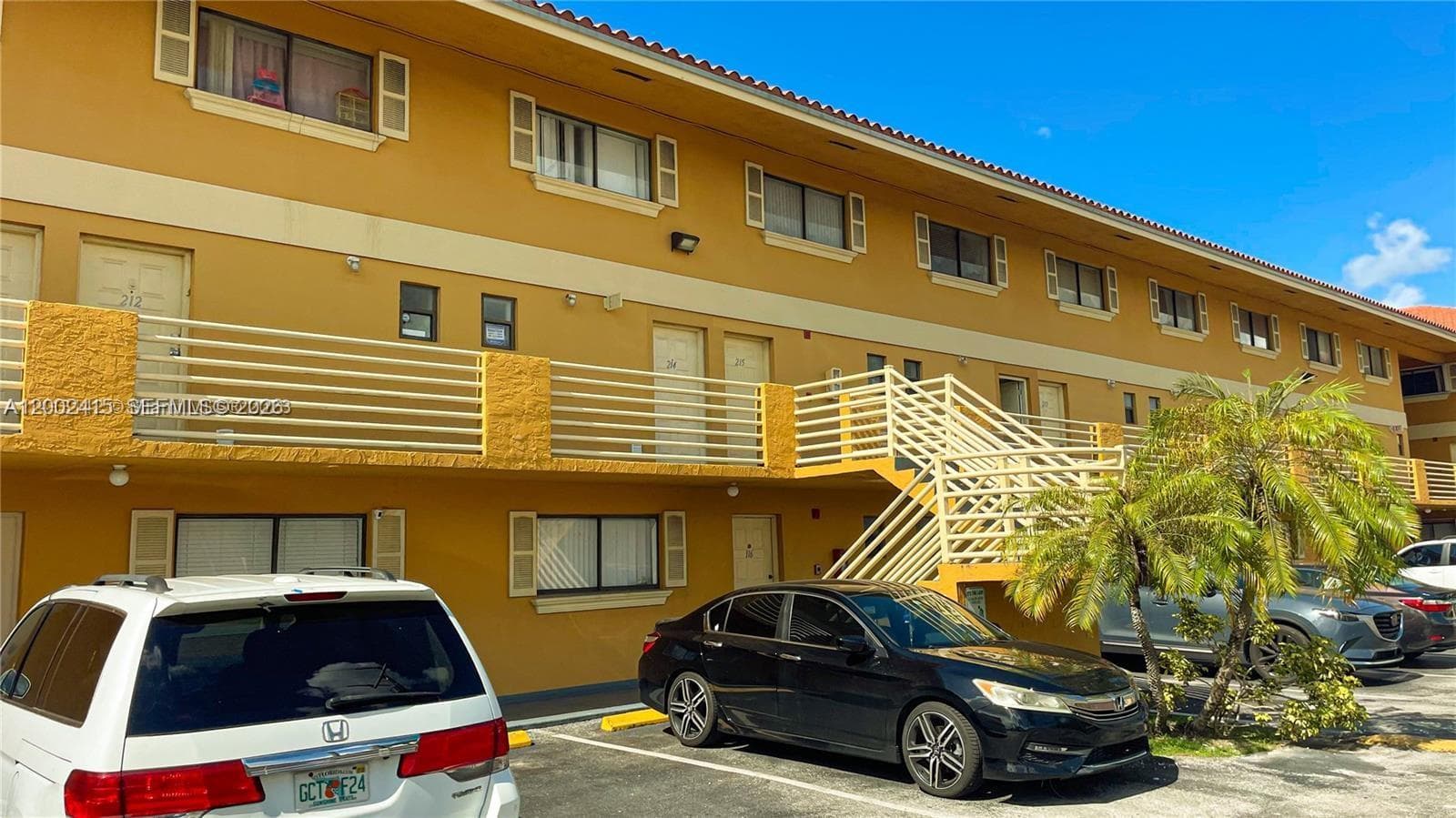 180 Royal Palm Rd # 216, Hialeah Gardens FL 33016 — 1