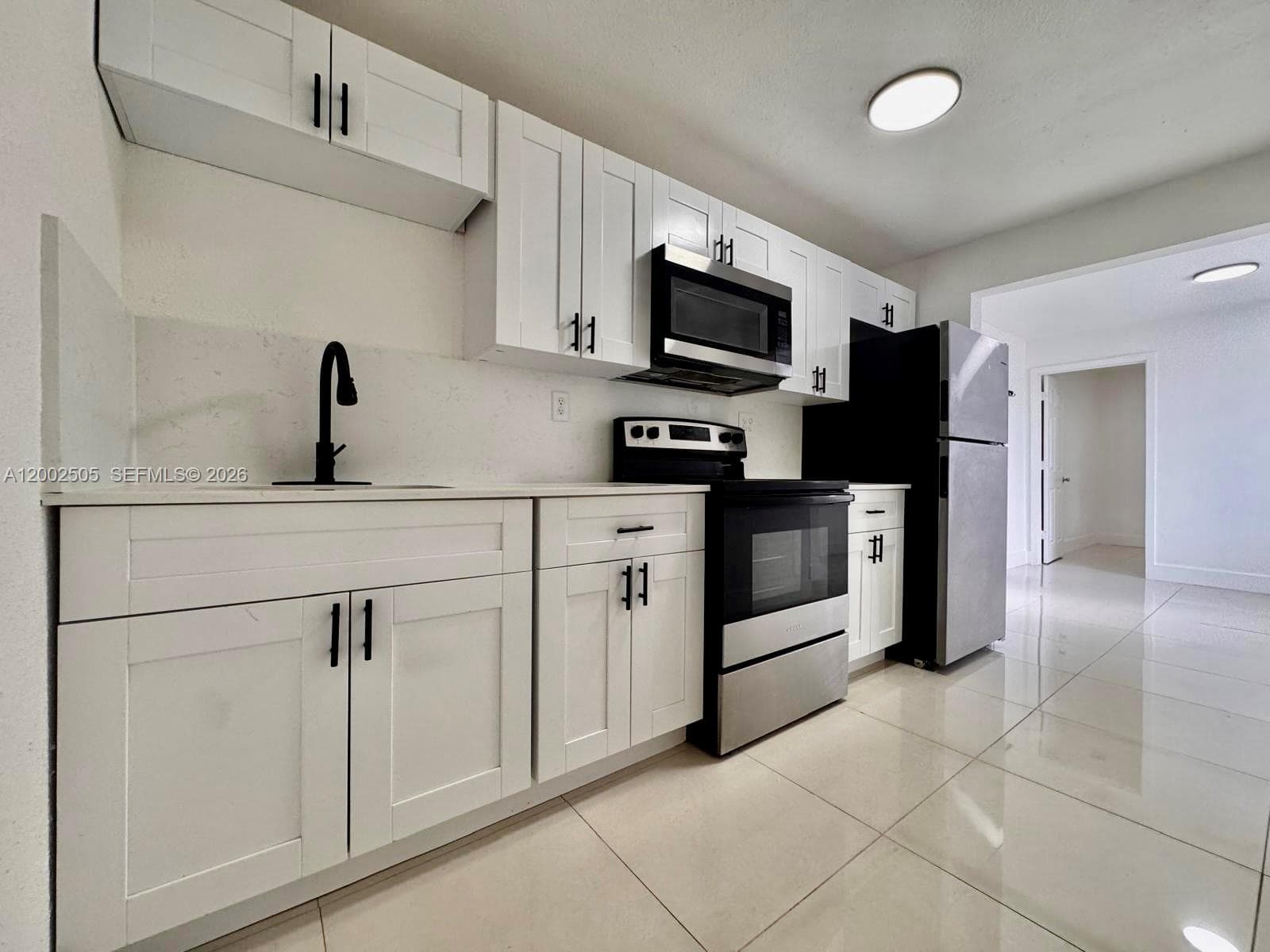 541 E 38th St, Hialeah FL 33013 — 5
