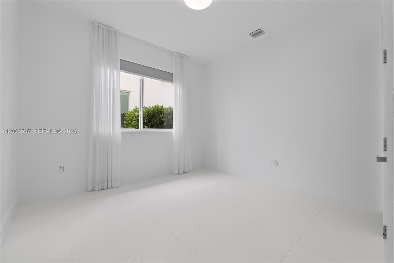 10431 NW 68th Ter, Doral FL 33178 — 19