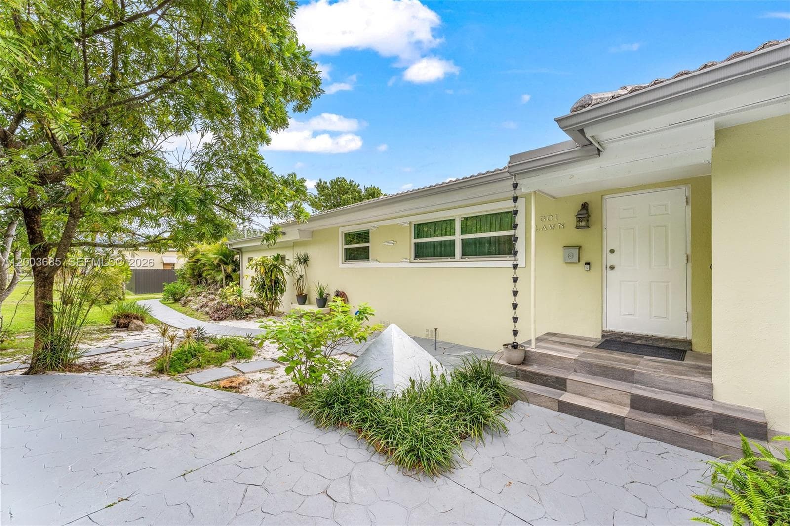 501 Lawn Way, Miami Springs FL 33166 — 24