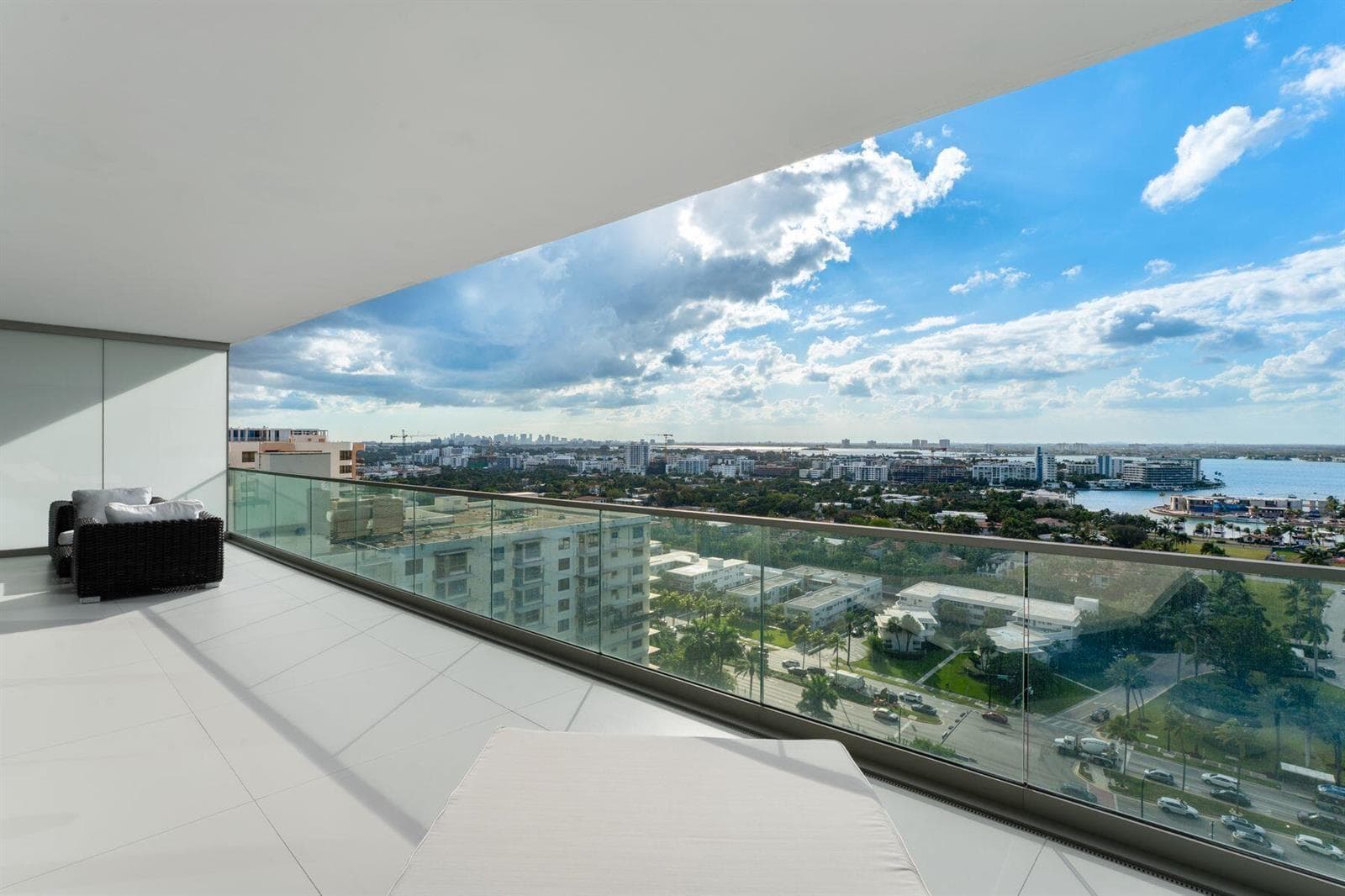 10201 Collins Avenue # 1803, Bal Harbour FL 33154 — 30