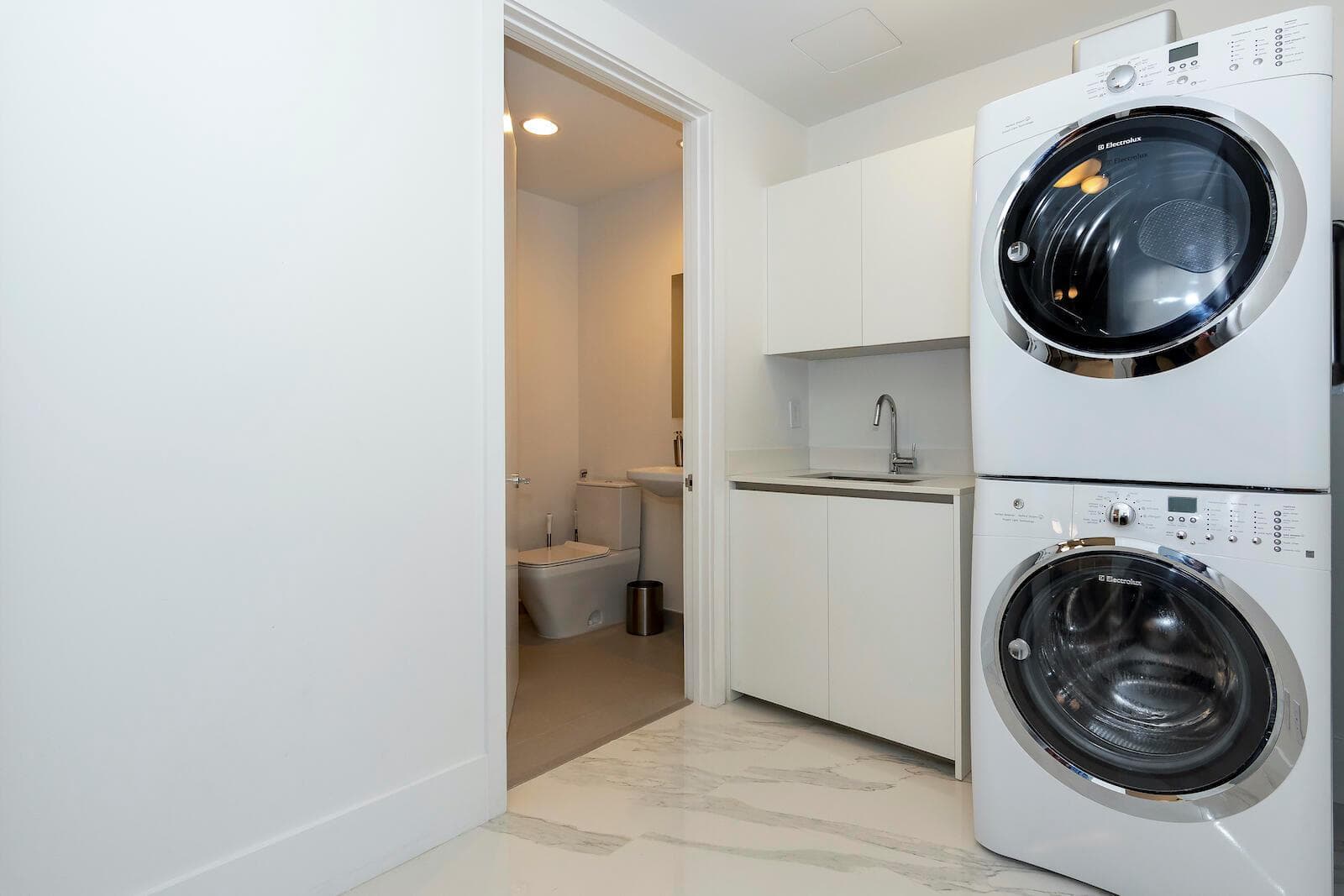 10201 Collins Avenue # 1803, Bal Harbour FL 33154 — 40