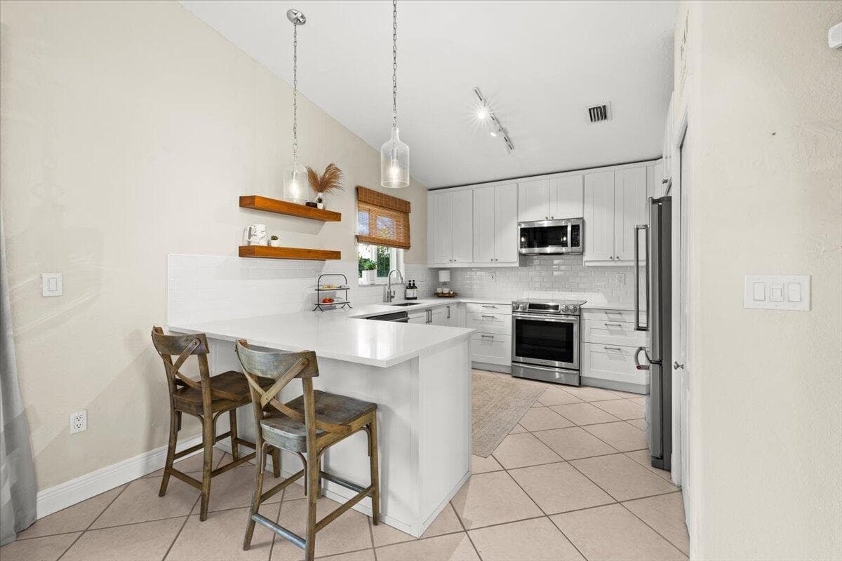 14525 NW 88th Avenue, Miami Lakes FL 33018 — 8