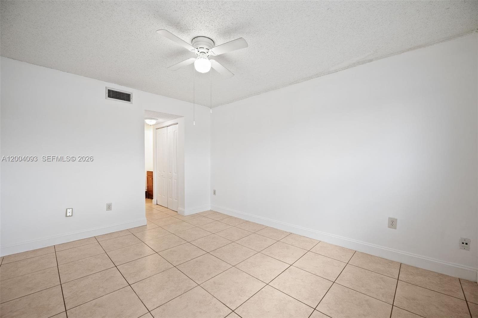 9915 W Okeechobee Rd # 403, Hialeah Gardens FL 33016 — 22